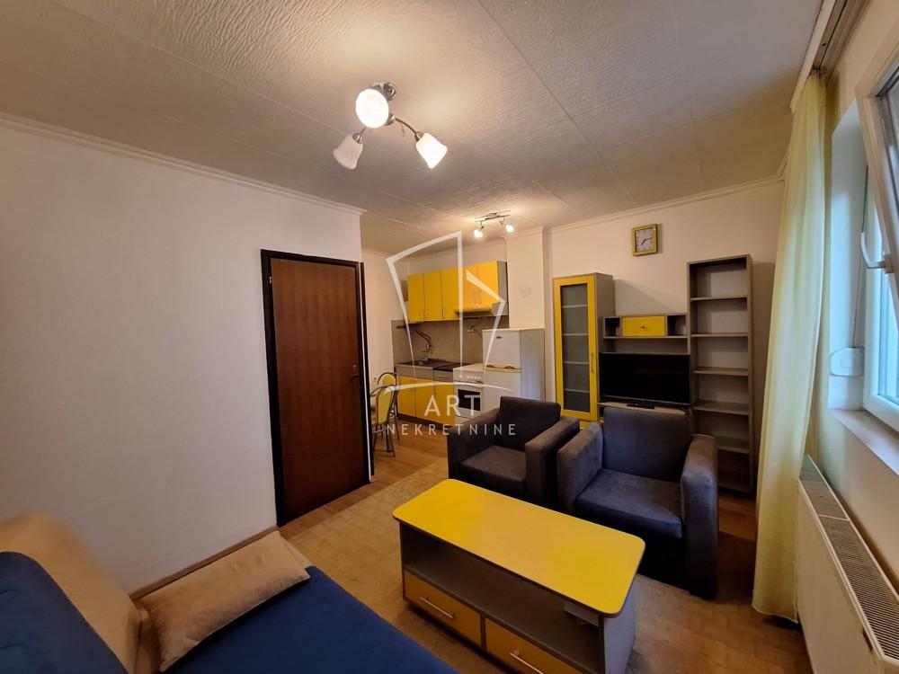Slika 2 - Manasijeva, Jednoiposoban stan za izdavanje, 37m2, 300€