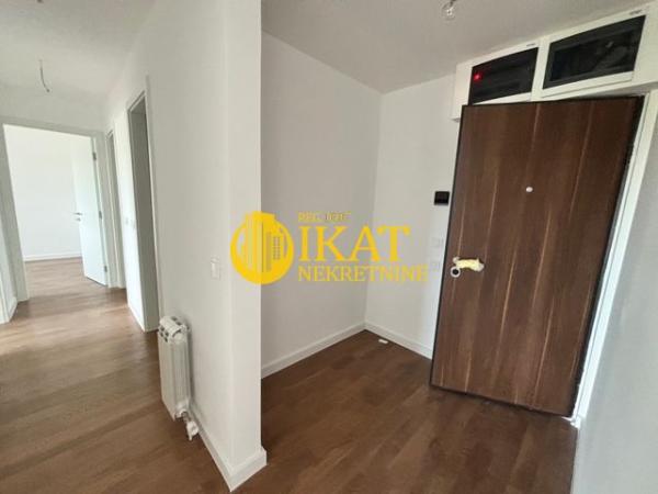 Slika 8 - Banatska, Troiposoban stan na prodaju, 95m2, 269.838€