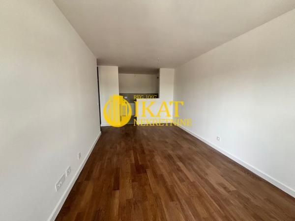 Slika 2 - Banatska, Troiposoban stan na prodaju, 95m2, 269.838€