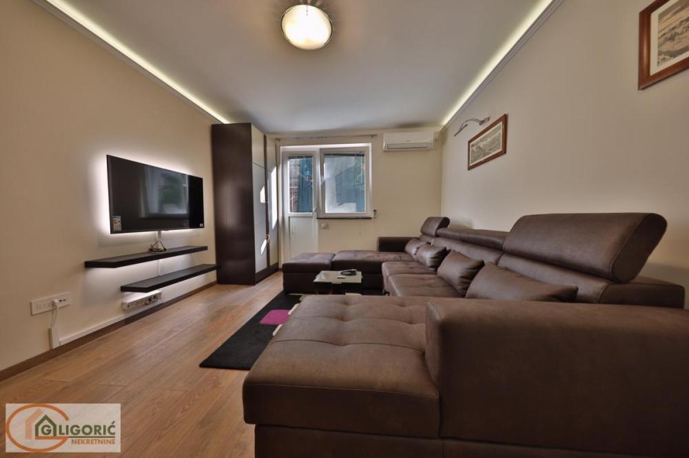 Slika 1 - Dvosoban stan za izdavanje, 64m2, 700€