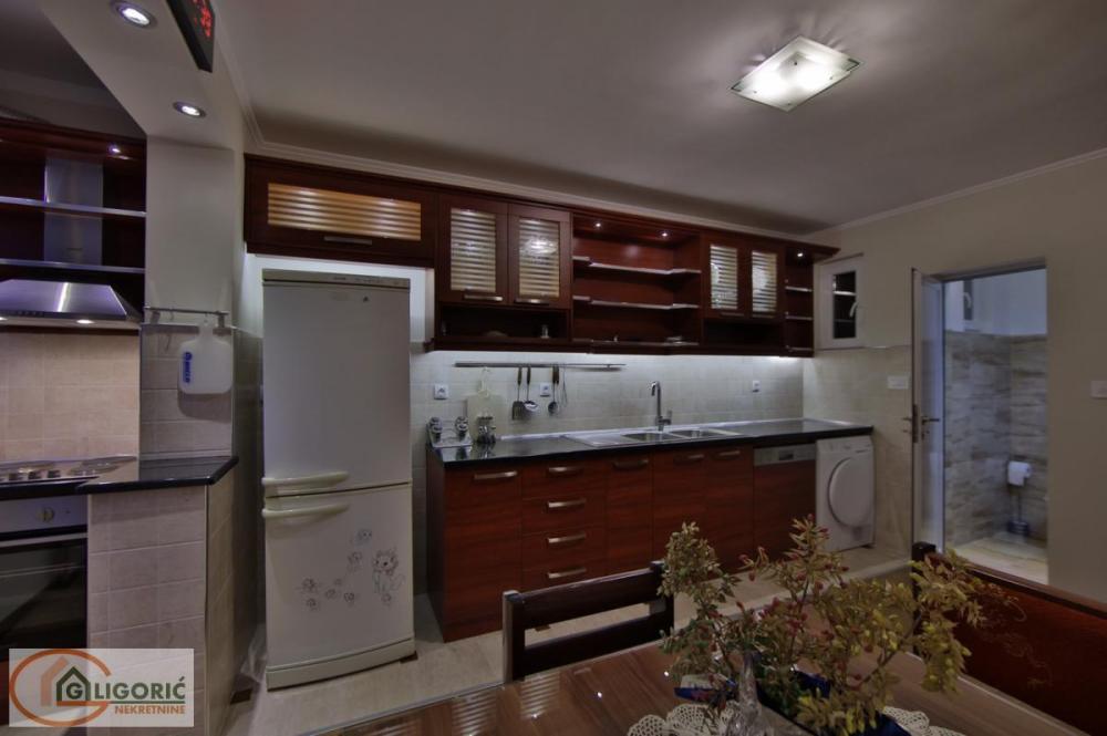 Slika 6 - Dvosoban stan za izdavanje, 64m2, 700€