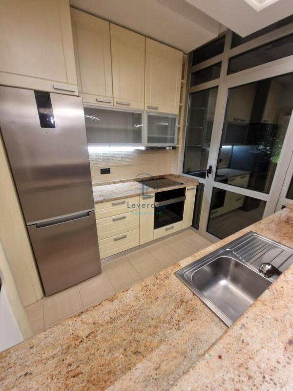 Slika 6 - Velisava Vulovića, Četvorosoban stan za izdavanje, 148m2, 2.400€