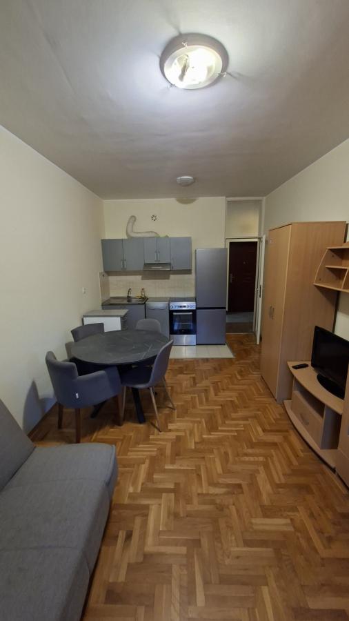 Slika 2 - Jednoiposoban stan za izdavanje, 40m2, 400€