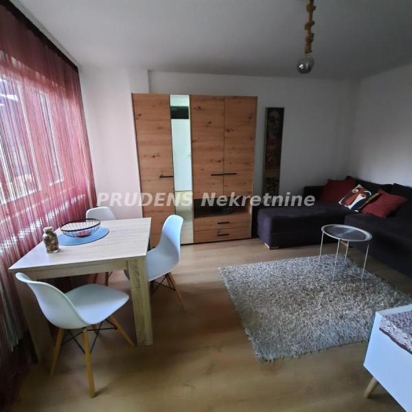 Slika 1 - Janković Stojana, Jednosoban stan za izdavanje, 28m2, 300€
