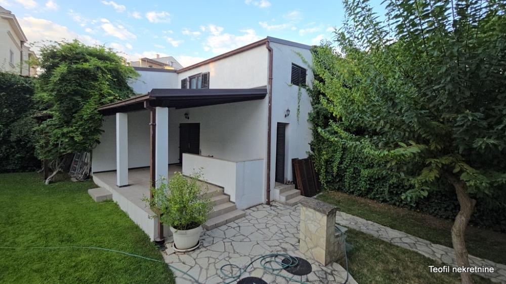 Slika 6 - Istarska,  Kuća za izdavanje, 550m2, 7.000€