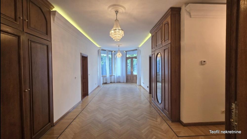 Slika 10 - Istarska,  Kuća za izdavanje, 550m2, 7.000€