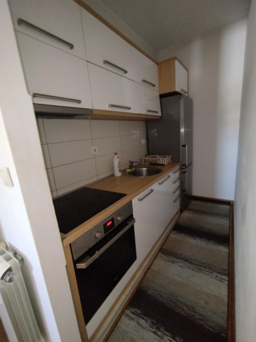 Slika 3 - Dimitrija Tucovića, Trosoban stan za izdavanje, 59m2, 800€