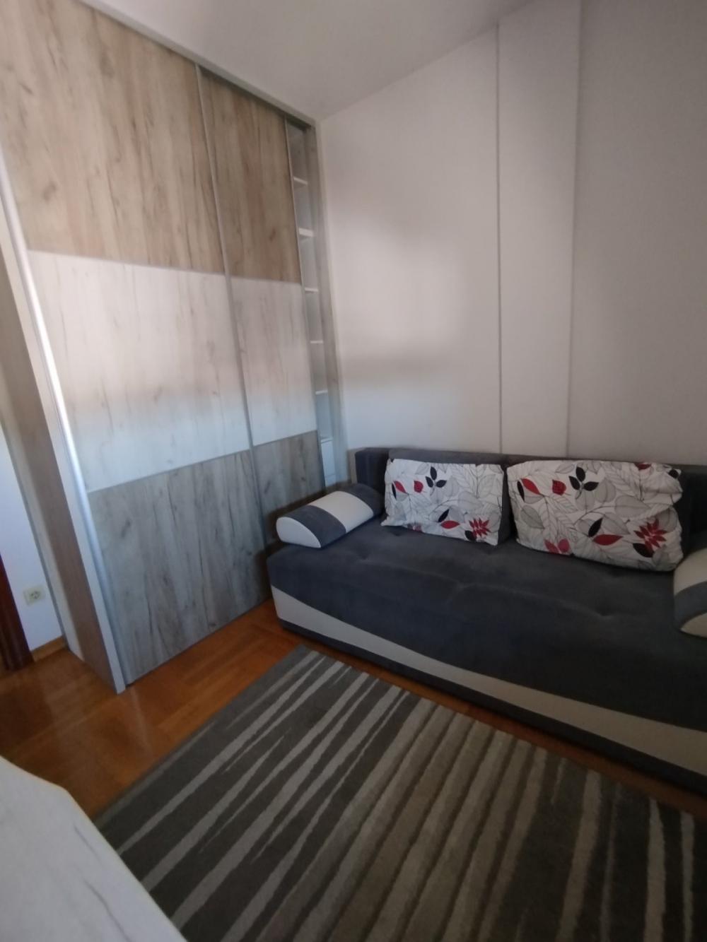 Slika 5 - Dimitrija Tucovića, Trosoban stan za izdavanje, 59m2, 800€