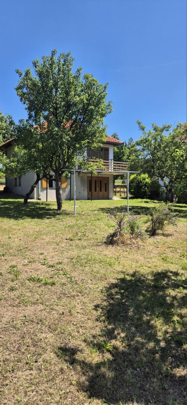 Slika 4 - Kosmajskih Partizana,  Kuća za izdavanje, 140m2, 149.999€