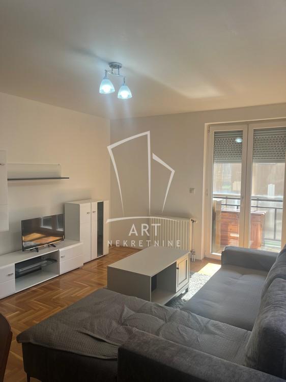 Slika 1 - Dragutina Milutinovića, Trosoban stan za izdavanje, 57m2, 550€