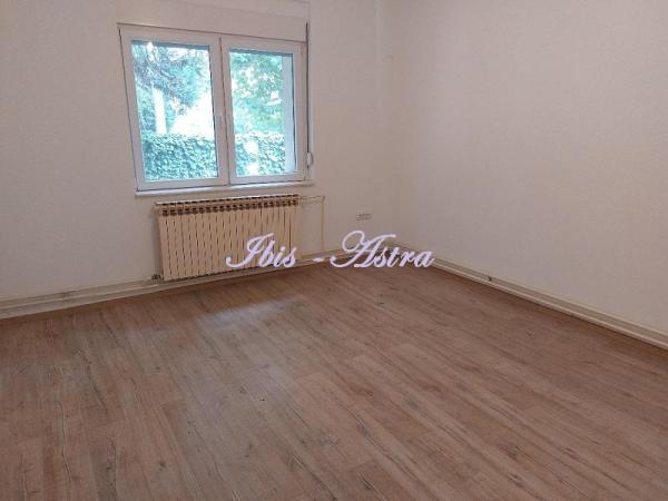 Slika 11 - Karla Soprona, Kuća za izdavanje, 100m2, 1.250€