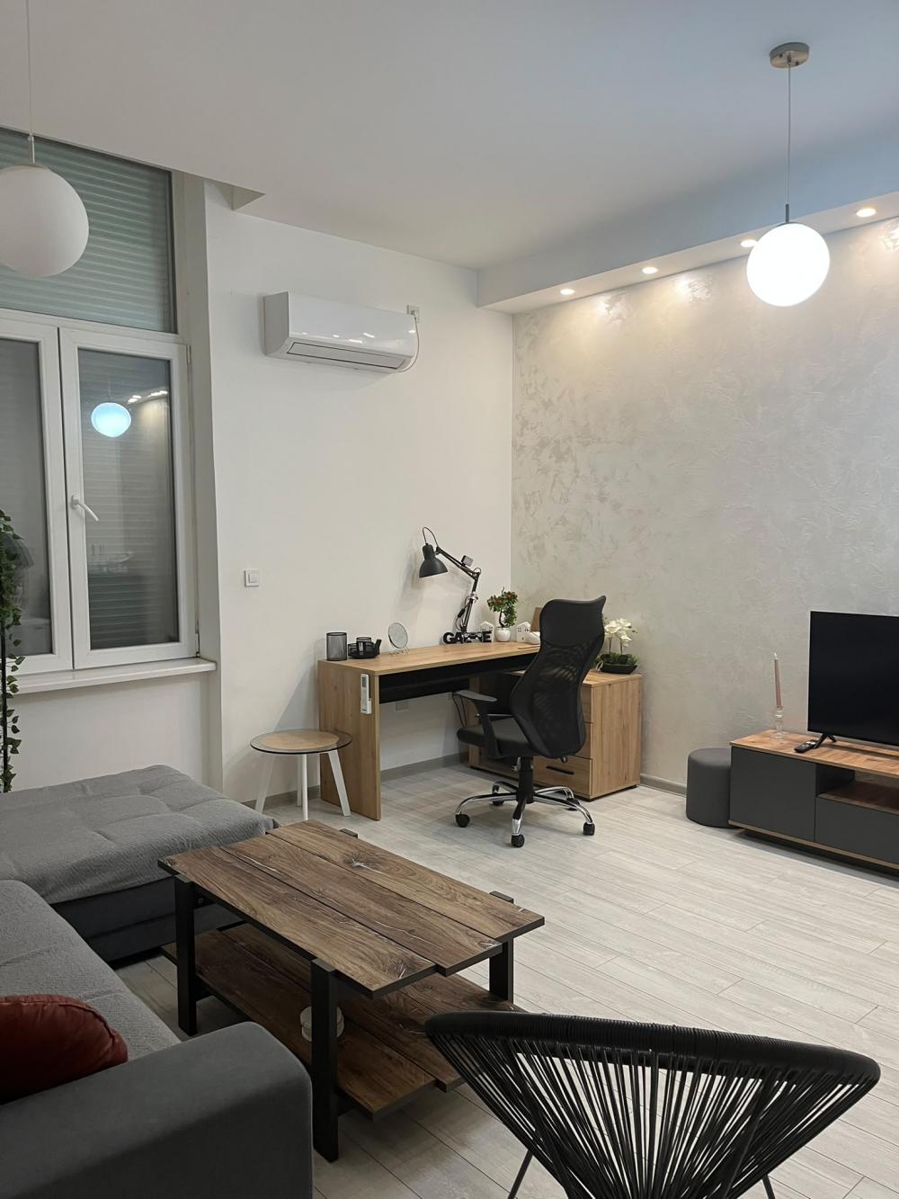 Slika 1 - Karađorđeva, Dvosoban stan za izdavanje, 45m2, 700€