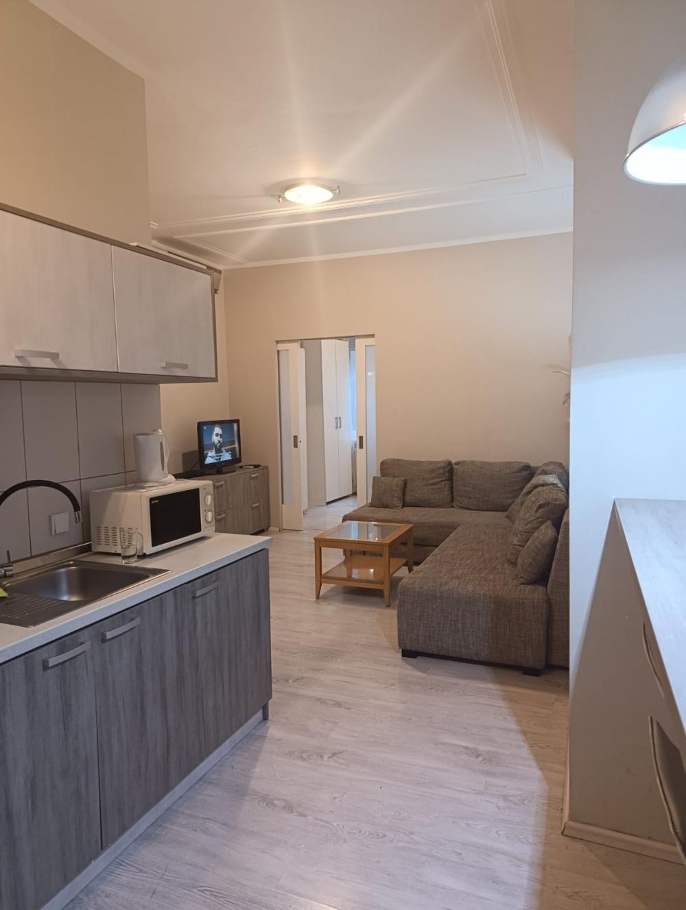 Slika 1 - Makedonska, Jednoiposoban stan za izdavanje, 42m2, 700€