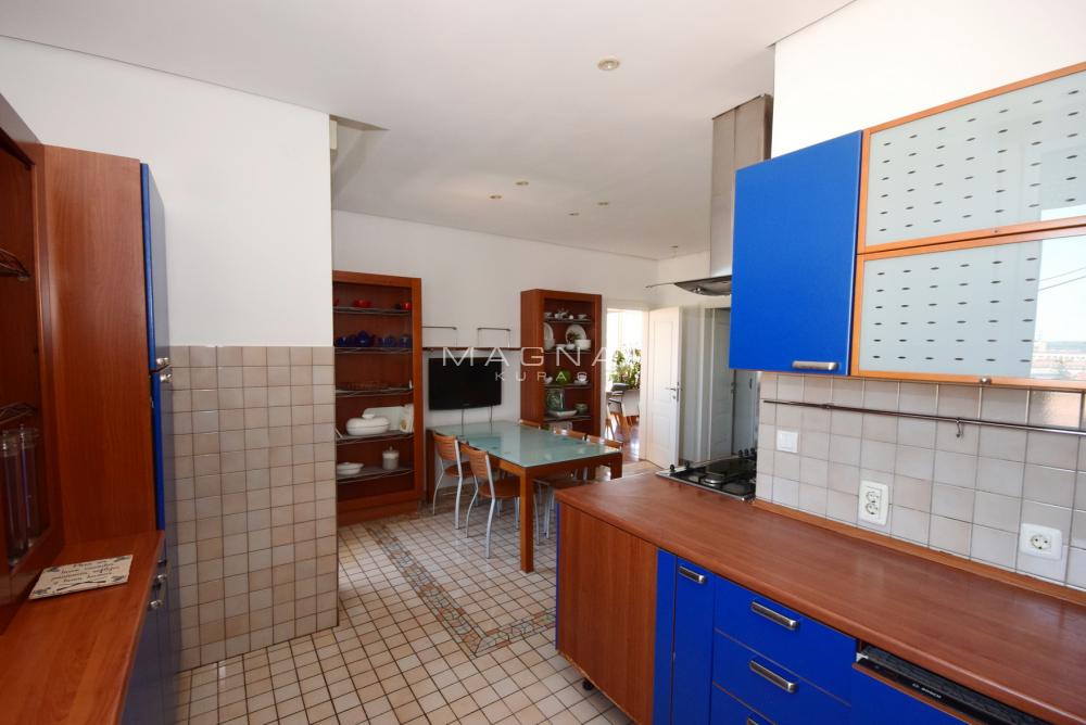 Slika 6 - Dalmatinska,  Stan za izdavanje, 510m2, 2.900€