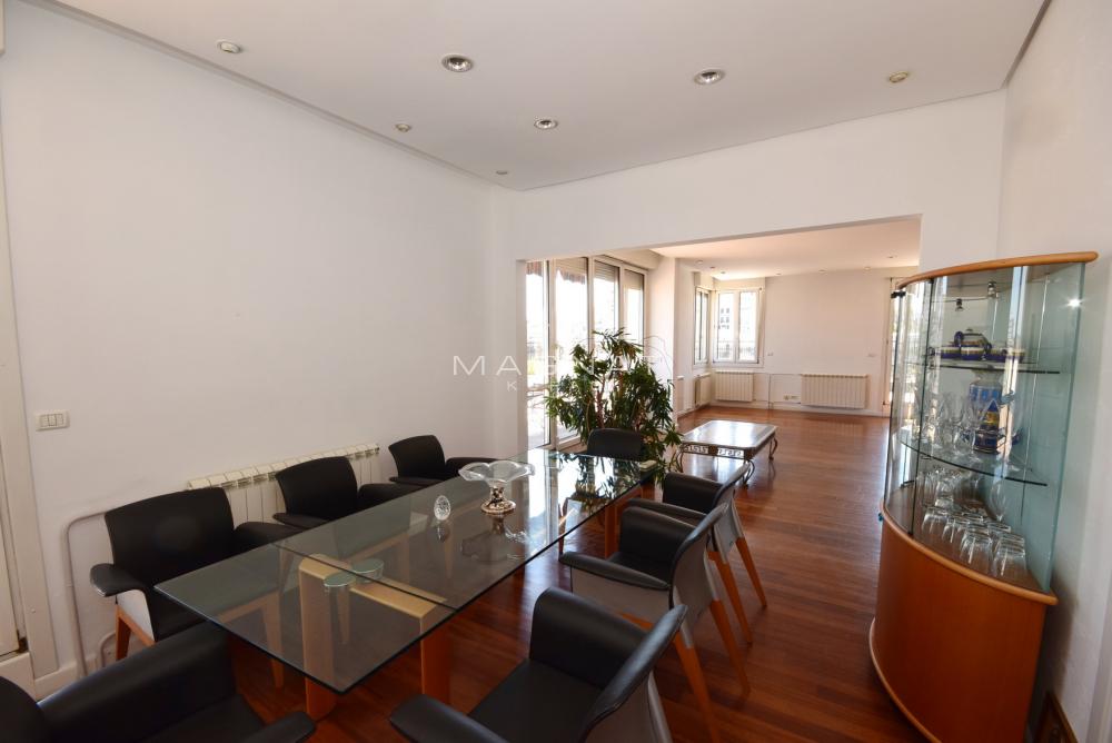 Slika 3 - Dalmatinska,  Stan za izdavanje, 510m2, 2.900€