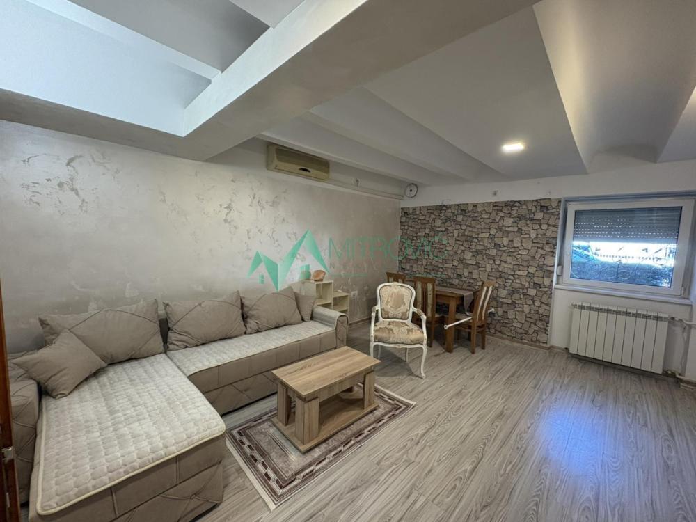 Glavna slika -Dvosoban stan za izdavanje, 50m2, 450€