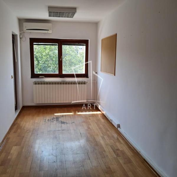 Slika 1 - Ulofa Palmea,  Kuća za izdavanje, 270m2, 1.450€