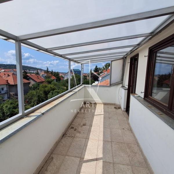 Slika 6 - Ulofa Palmea,  Kuća za izdavanje, 270m2, 1.450€