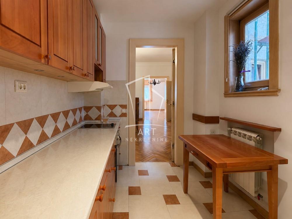 Slika 8 - Krunska, Trosoban stan za izdavanje, 93m2, 1.500€