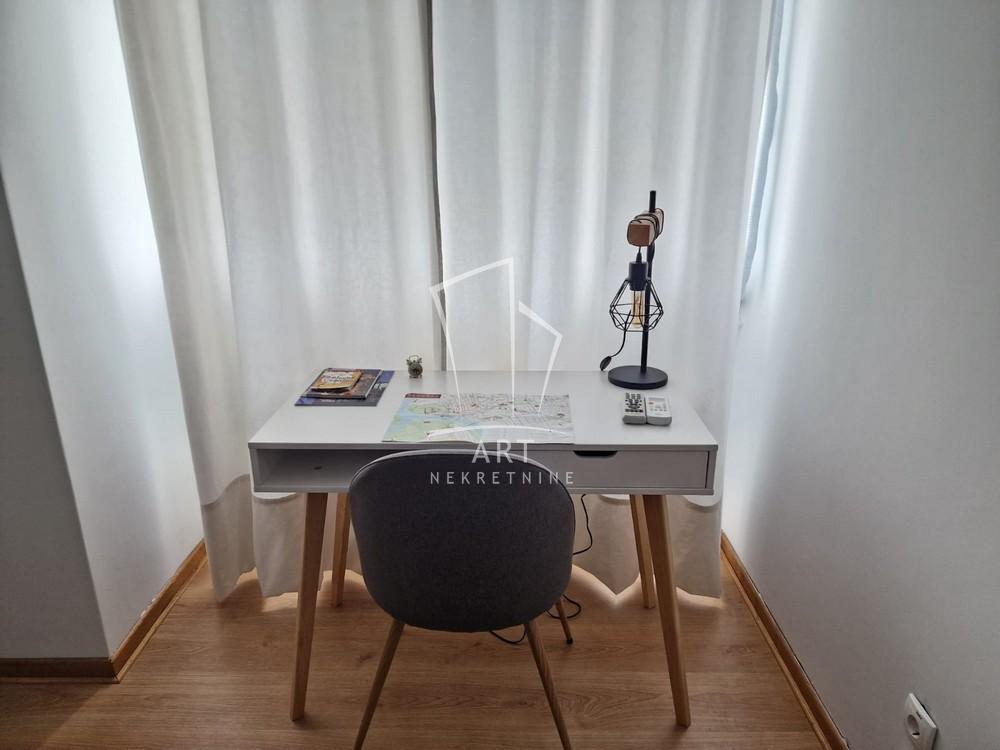 Slika 8 - Bulevar Mihajla Pupina, Trosoban stan za izdavanje, 67m2, 1.300€