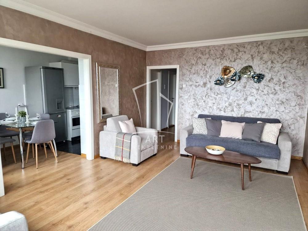 Slika 1 - Bulevar Mihajla Pupina, Trosoban stan za izdavanje, 67m2, 1.300€