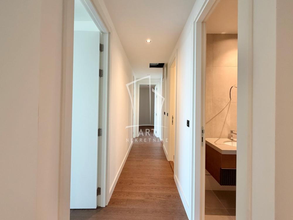 Slika 10 - Hercegovačka, Četvorosoban stan na prodaju, 150m2, 969.000€