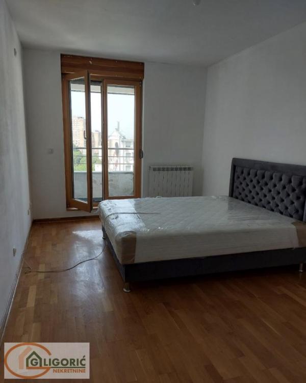 Slika 11 - Ulcinjska, Četvorosoban stan za izdavanje, 95m2, 950€