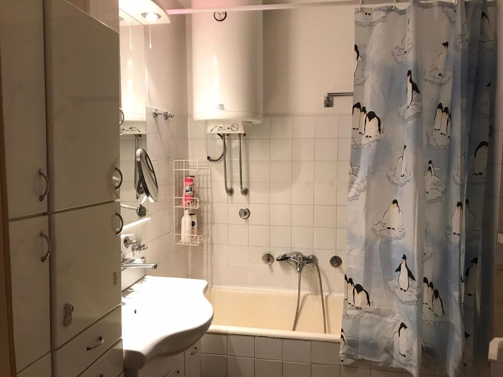 Slika 8 - Zmajevačka 38, Troiposoban stan za izdavanje, 93m2, 600€
