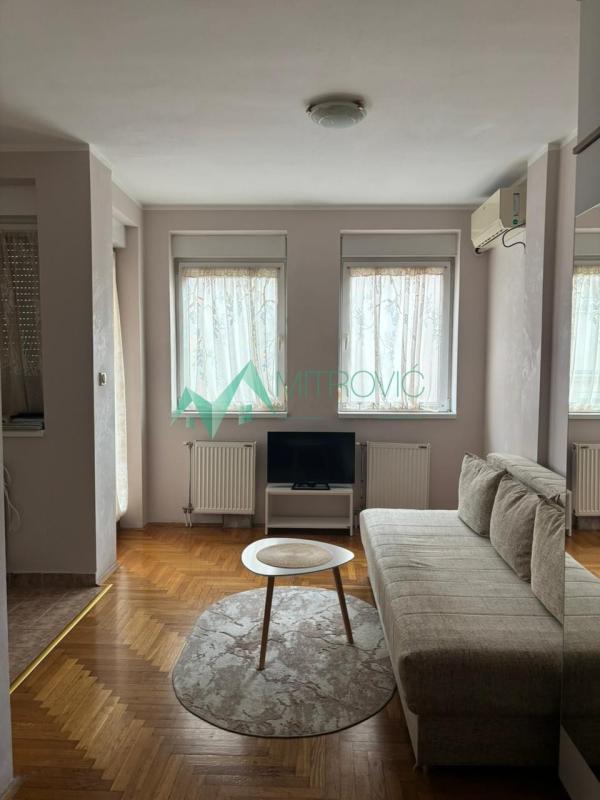 Glavna slika - Stan za izdavanje, 30m2, 300€