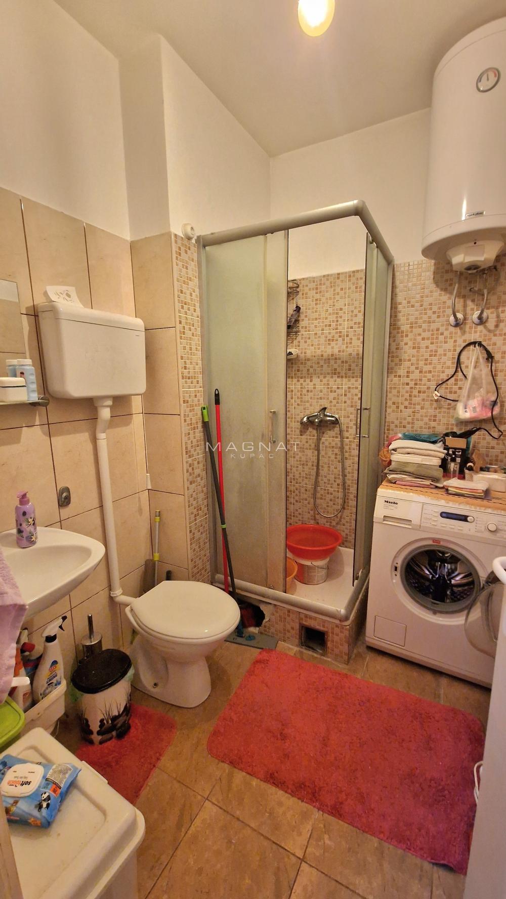 Slika 10 - Milentija Popovića, Dvoiposoban stan na prodaju, 59m2, 215.000€