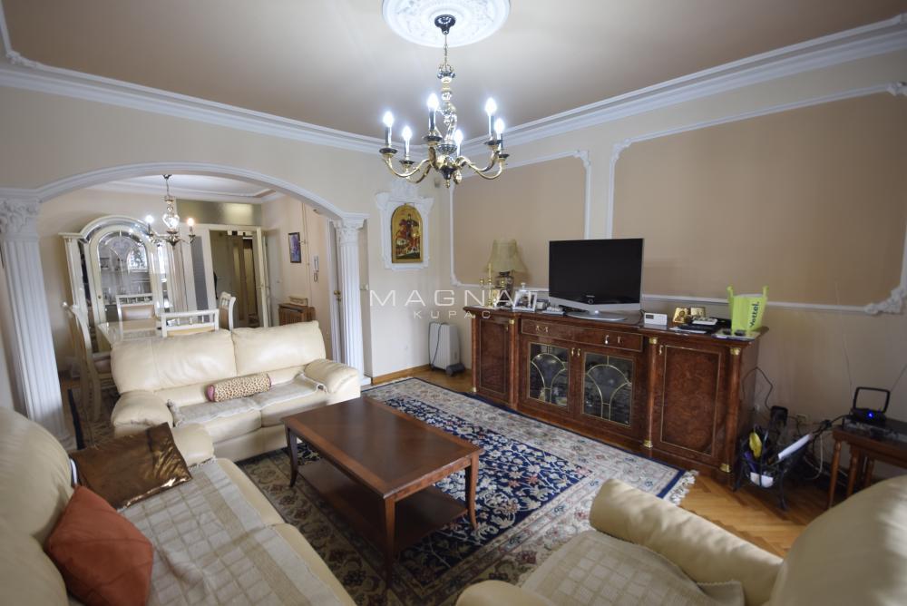 Glavna slika -Milovana Jankovića,  Kuća na prodaju, 225m2, 430.000€