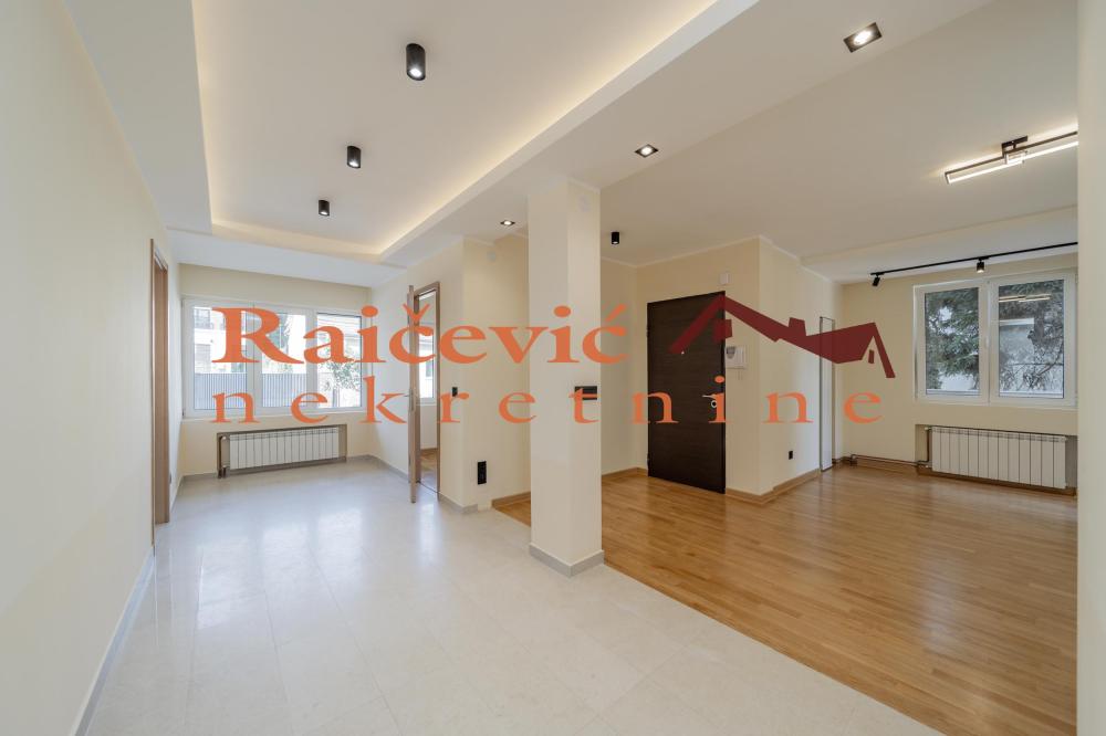 Slika 8 - Nikole Djurkovica, Četvoroiposoban stan na prodaju, 123m2, 381.300€