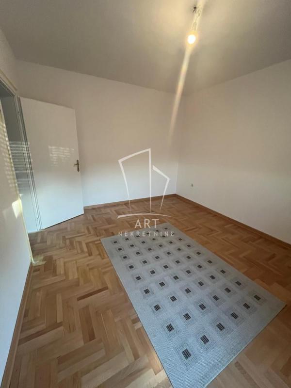 Slika 3 - Cara Romanova, Trosoban stan za izdavanje, 85m2, 550€