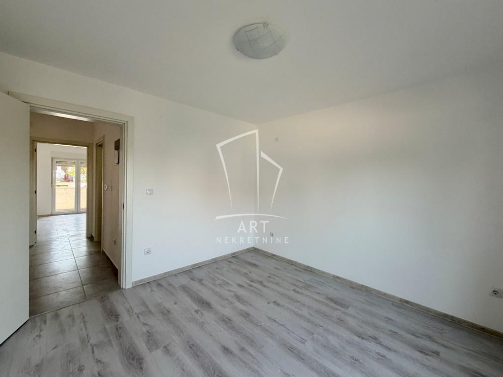 Slika 9 - Maje Dimitrijević,  Kuća za izdavanje, 106m2, 1.500€