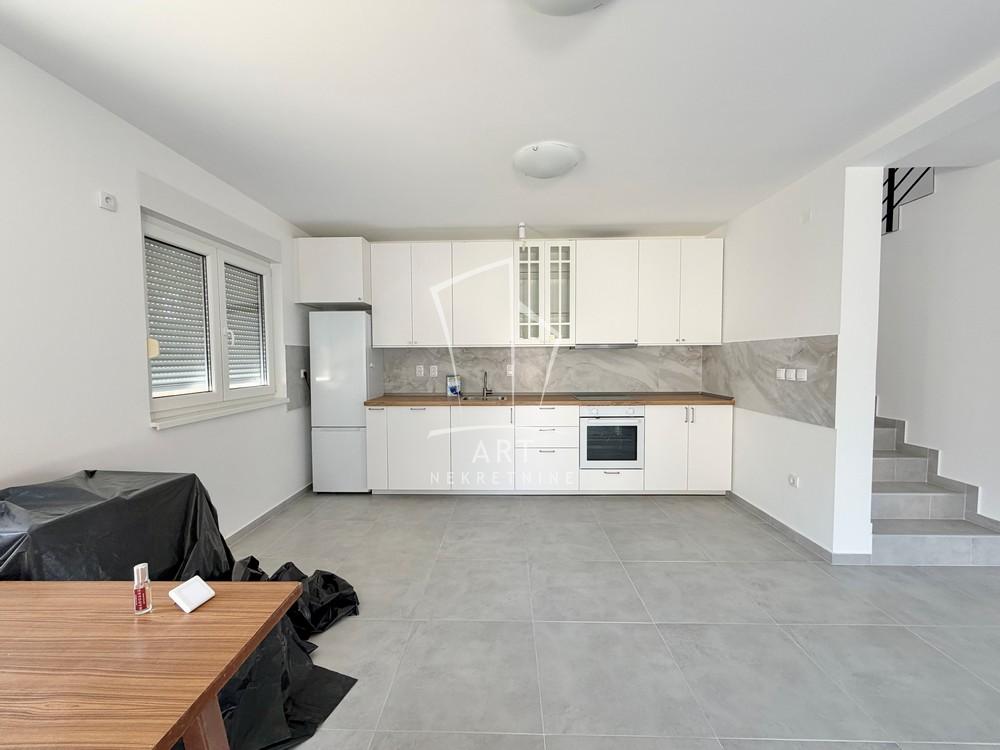 Slika 4 - Maje Dimitrijević,  Kuća za izdavanje, 106m2, 1.500€