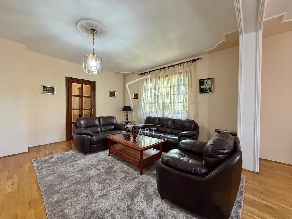 Slika 1 - Diane Budisavljević,  Kuća za izdavanje, 300m2, 2.300€