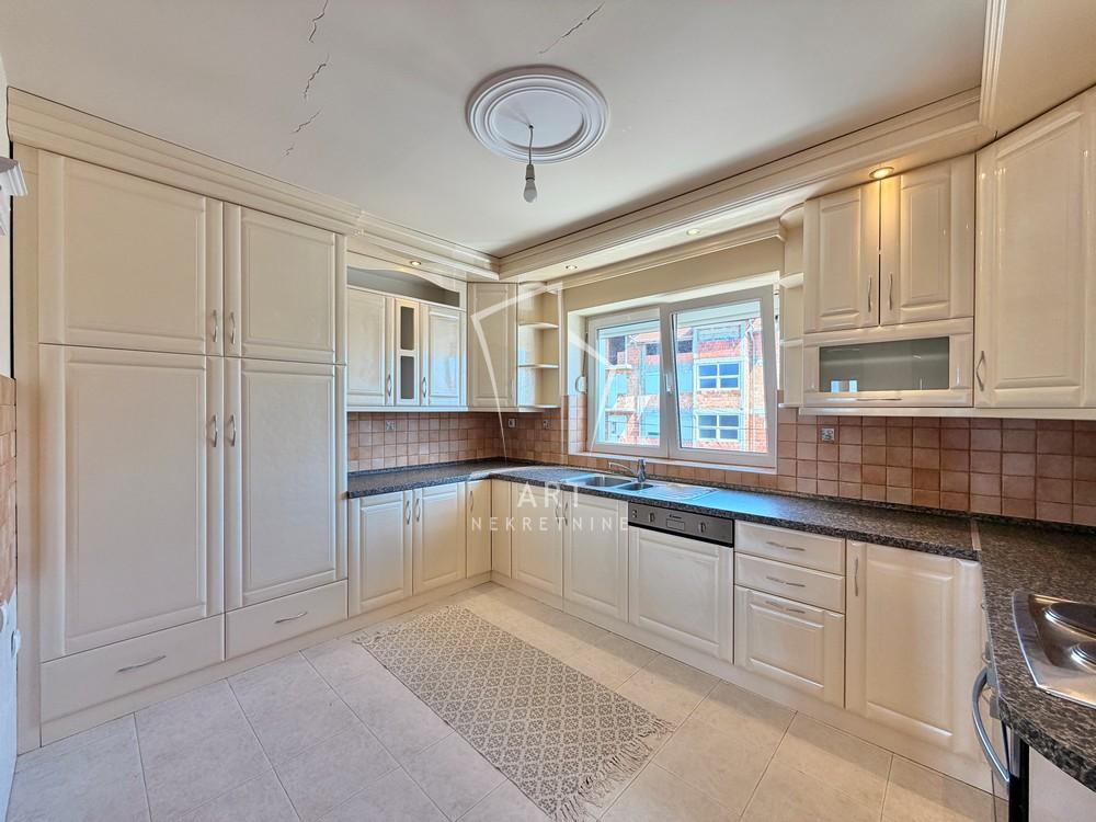Slika 5 - Save Jovanovića, Četvorosoban stan na prodaju, 115m2, 301.500€