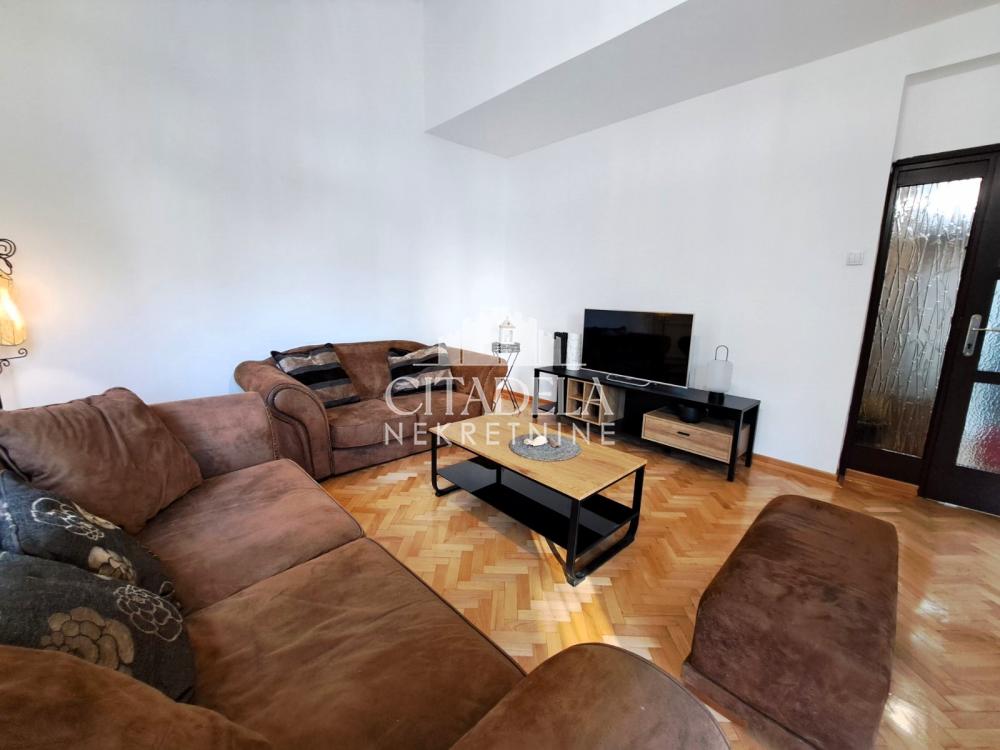 Slika 1 - Stevana Opačića, Dvosoban stan za izdavanje, 65m2, 570€