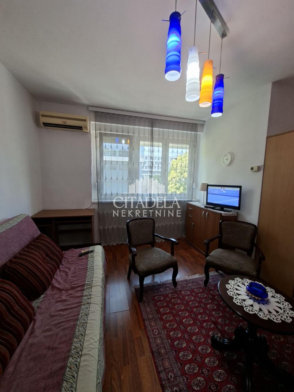 Slika 1 - Durmitorska,  Stan za izdavanje, 21m2, 500€