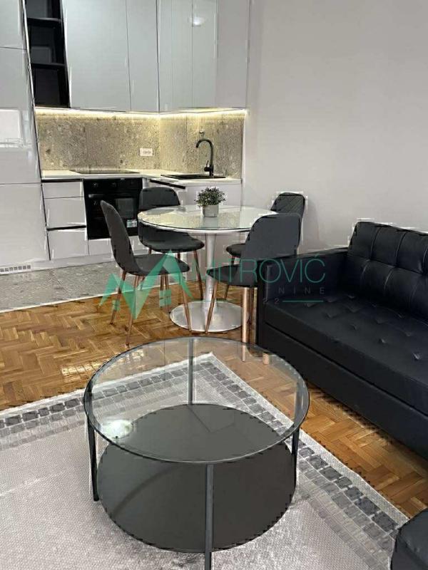 Slika 3 - Jednoiposoban stan za izdavanje, 38m2, 400€