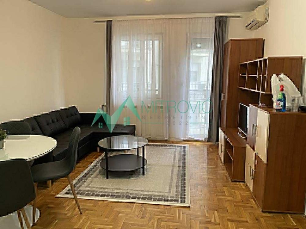 Slika 1 - Jednoiposoban stan za izdavanje, 38m2, 400€
