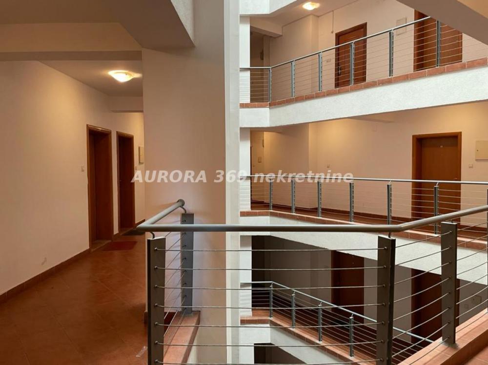 Slika 1 - Jednoiposoban stan za izdavanje, 40m2, 350€