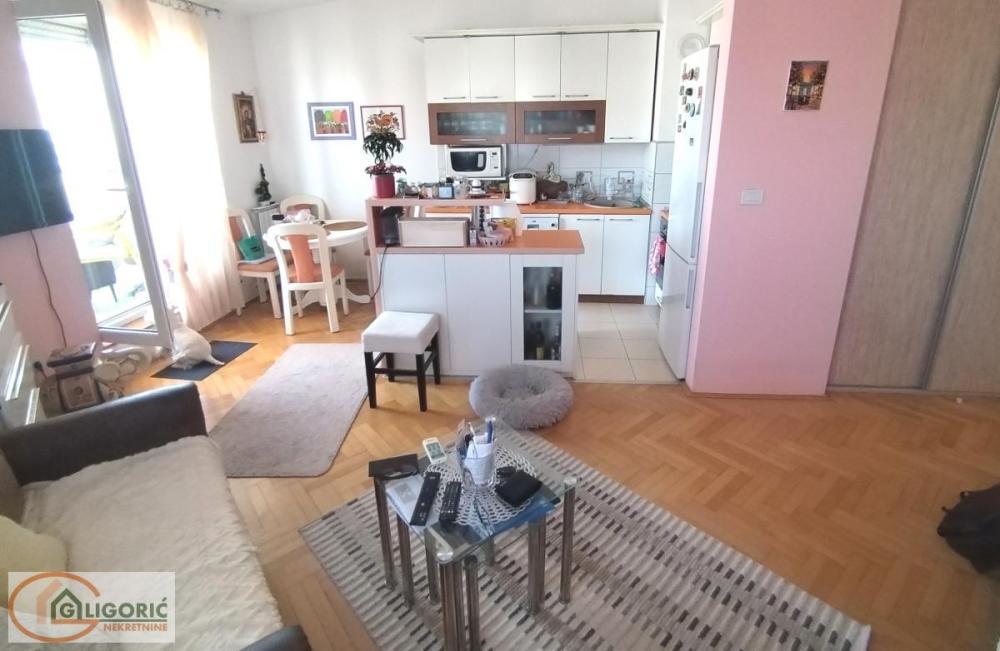 Glavna slika -Jednoiposoban stan na prodaju, 62m2, 192.000€
