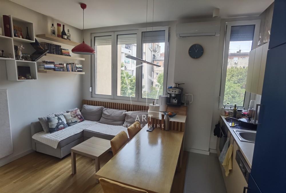 Slika 2 - Skadarska, Trosoban stan za izdavanje, 54m2, 950€