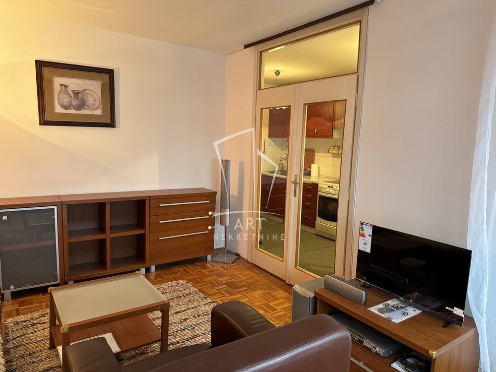 Slika 2 - Jurija Gagarina, Dvosoban stan za izdavanje, 55m2, 500€