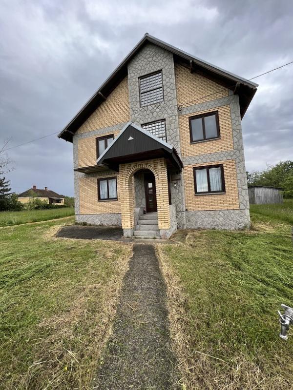 Slika 1 - Brajkovac,  Kuća na prodaju, 236m2, 85.000€