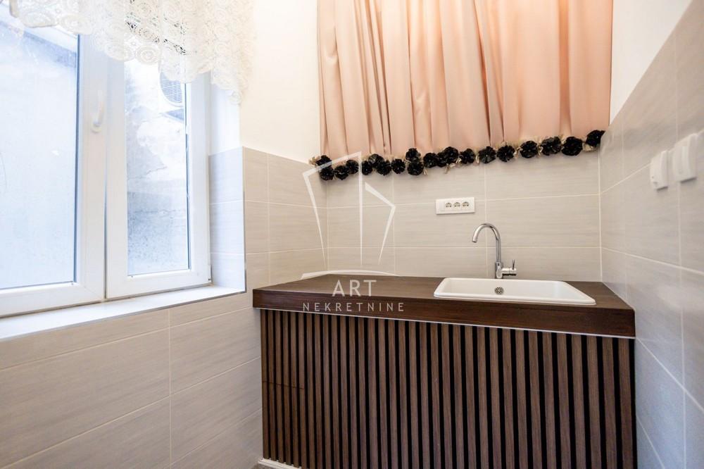 Slika 7 - Maršala Birjuzova, Trosoban stan za izdavanje, 68m2, 850€