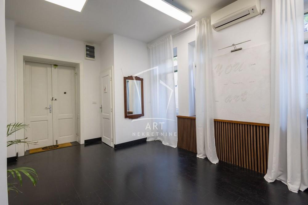 Slika 4 - Maršala Birjuzova, Trosoban stan za izdavanje, 68m2, 850€