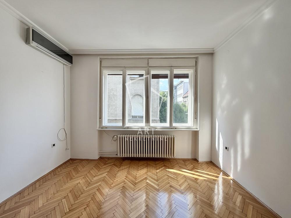 Slika 3 - Simina, Trosoban stan za izdavanje, 66m2, 1.200€