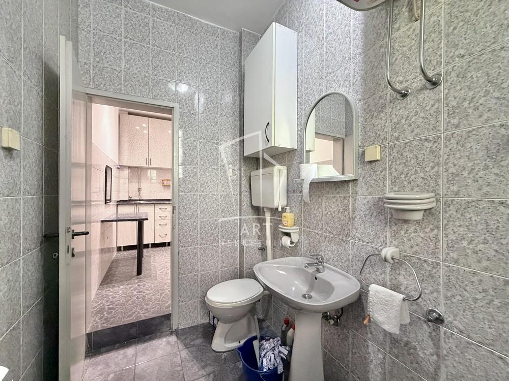 Slika 8 - Kneza Miloša,  Lokal na prodaju, 36m2, 155.500€